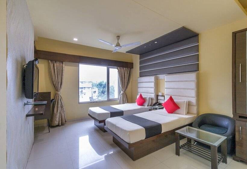 Capital O 891 Hotel Kadamb Inn