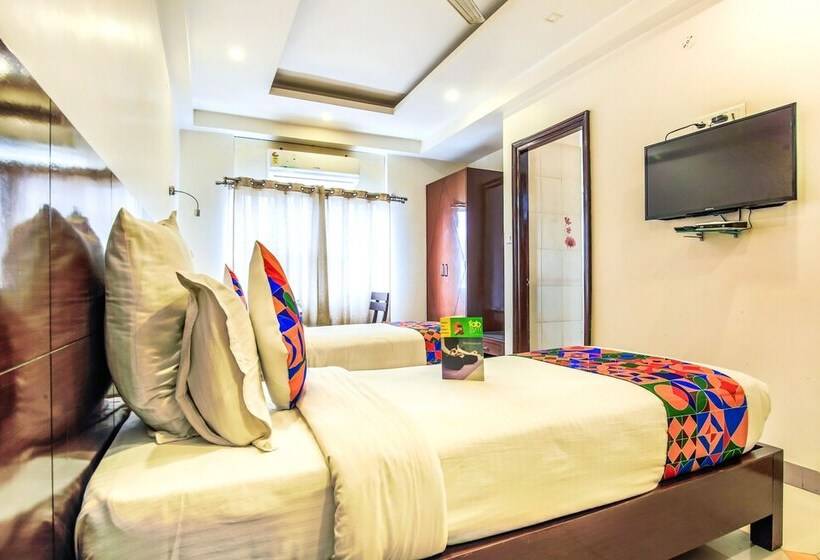 Fabhotel Royal Heritage