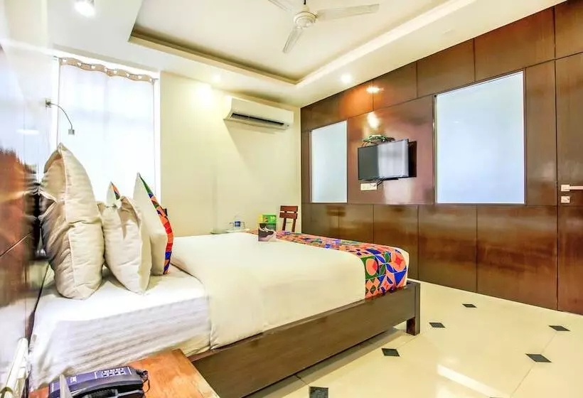 Fabhotel Royal Heritage