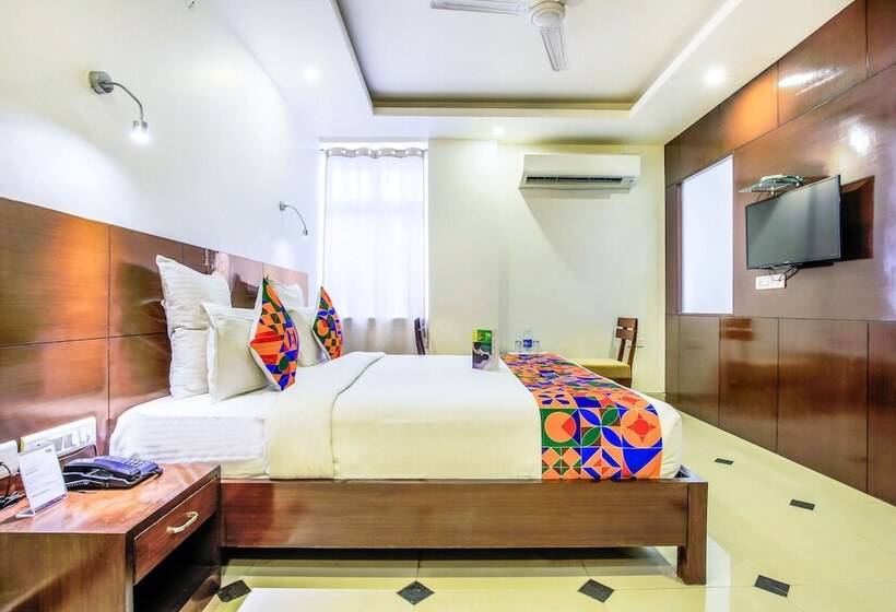 Fabhotel Royal Heritage