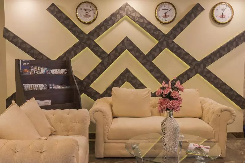 هتل Capital O 624  Rudra View Pvt. Ltd