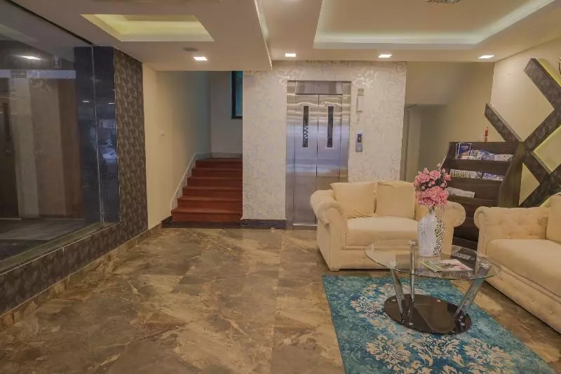 هتل Capital O 624  Rudra View Pvt. Ltd