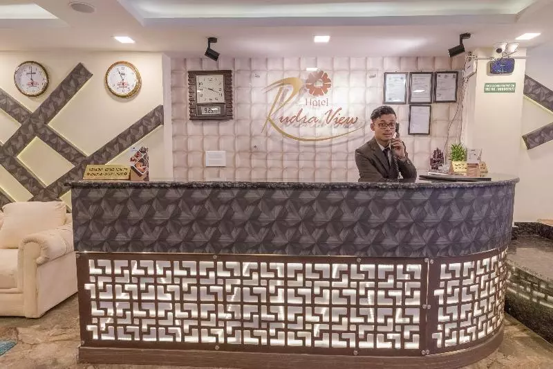 هتل Capital O 624  Rudra View Pvt. Ltd