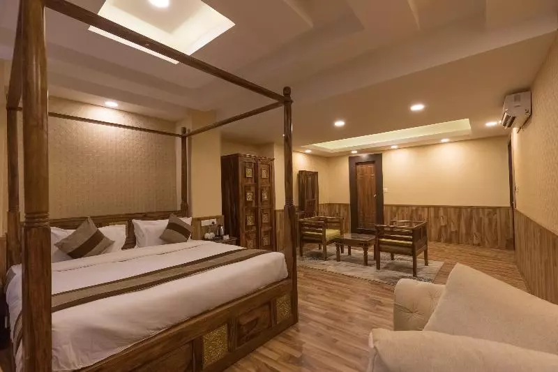 هتل Capital O 624  Rudra View Pvt. Ltd