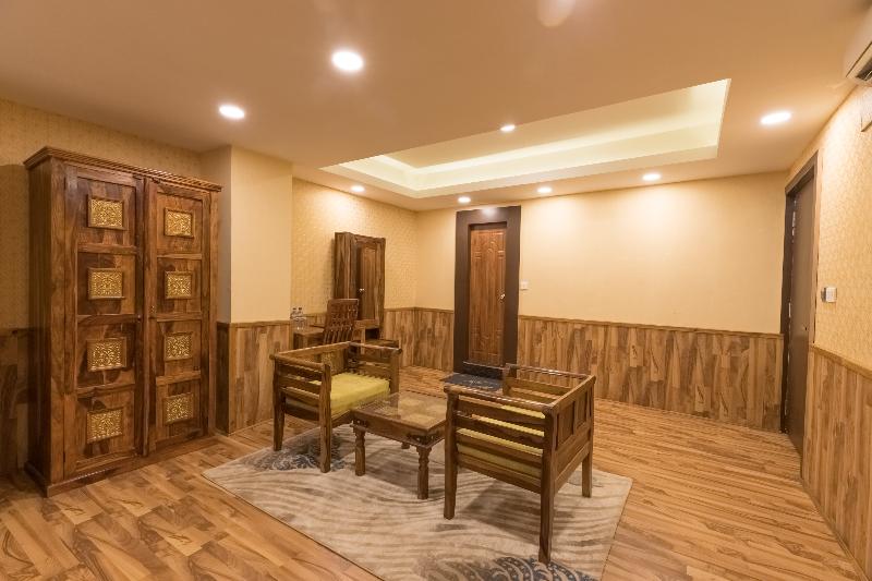 هتل Capital O 624  Rudra View Pvt. Ltd