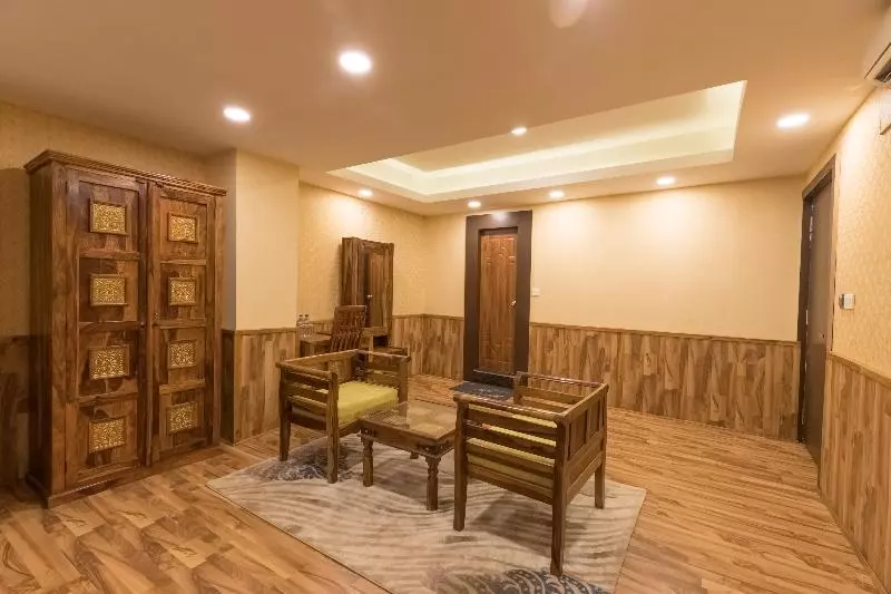 هتل Capital O 624  Rudra View Pvt. Ltd