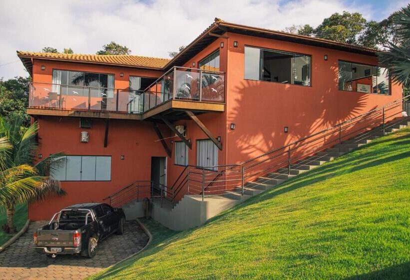 فندق Escarpas Resort