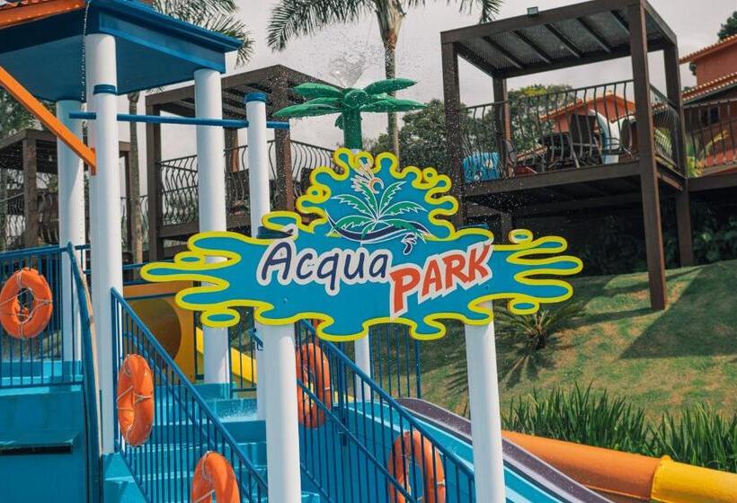 فندق Escarpas Resort