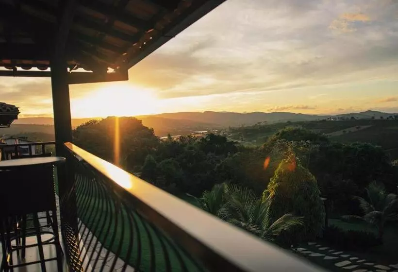 هتل Escarpas Resort