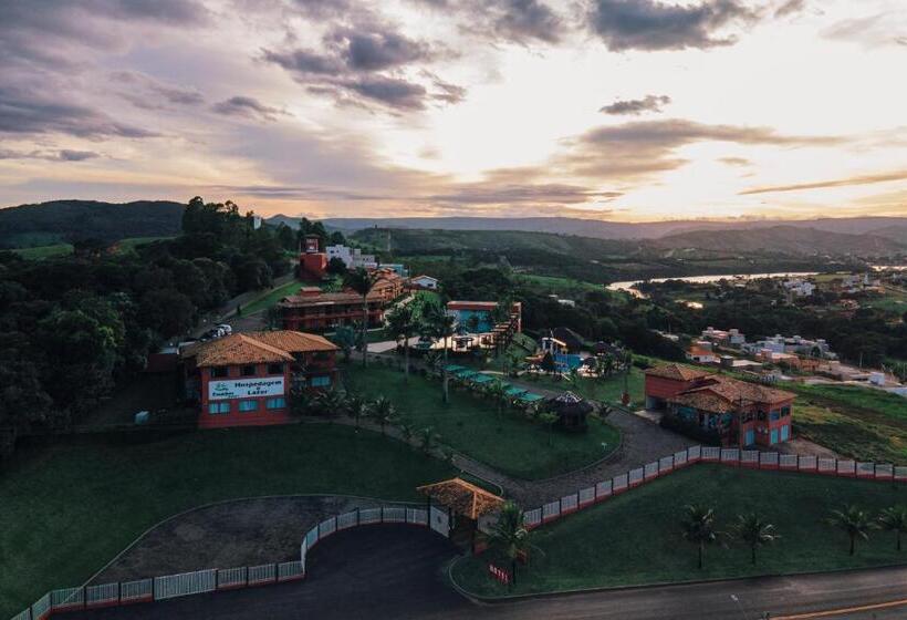 فندق Escarpas Resort