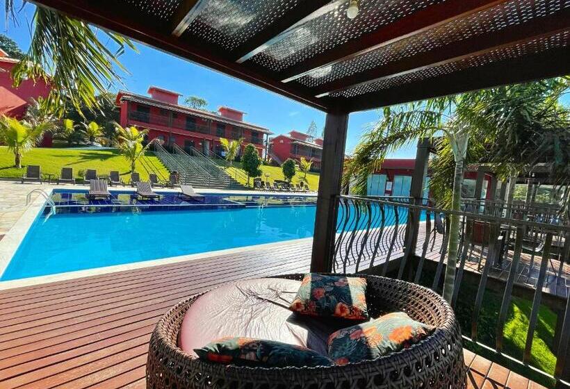 فندق Escarpas Resort