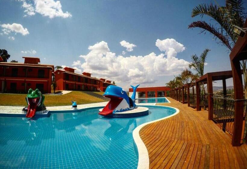 فندق Escarpas Resort