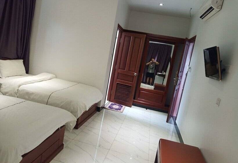 Отель Golden Port