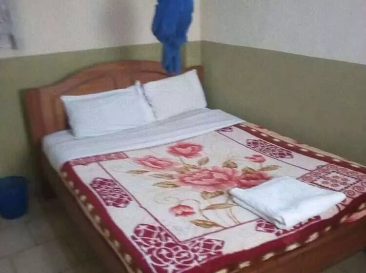 هتل Liwa Guest House