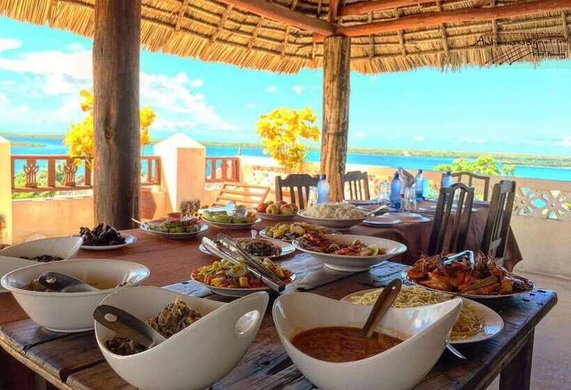 هتل Msafini Mangotop Roof