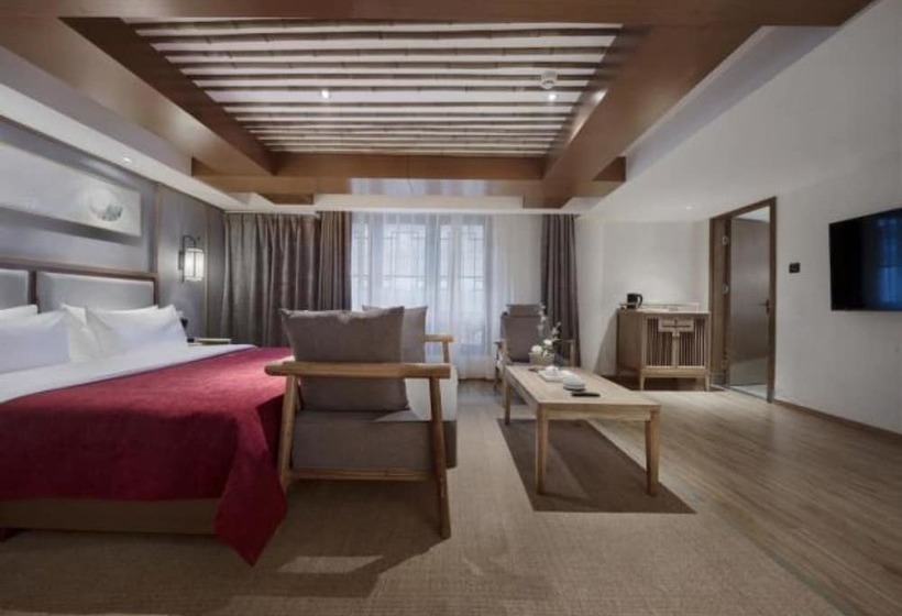 Отель Qianna Bianyuan