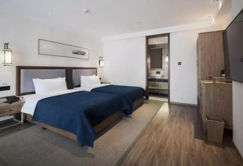 Hotelli Qianna Bianyuan