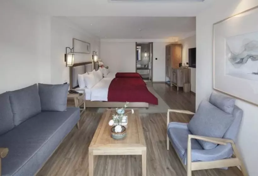 Hotelli Qianna Bianyuan