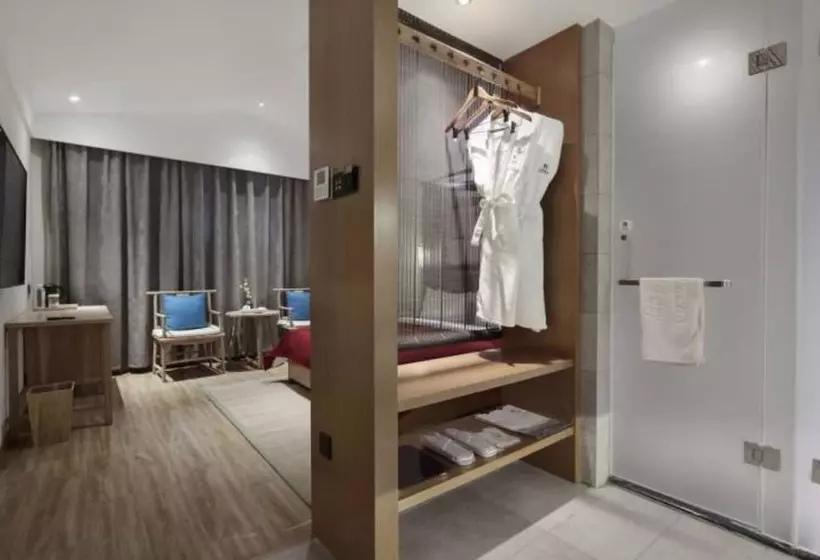 Hotelli Qianna Bianyuan