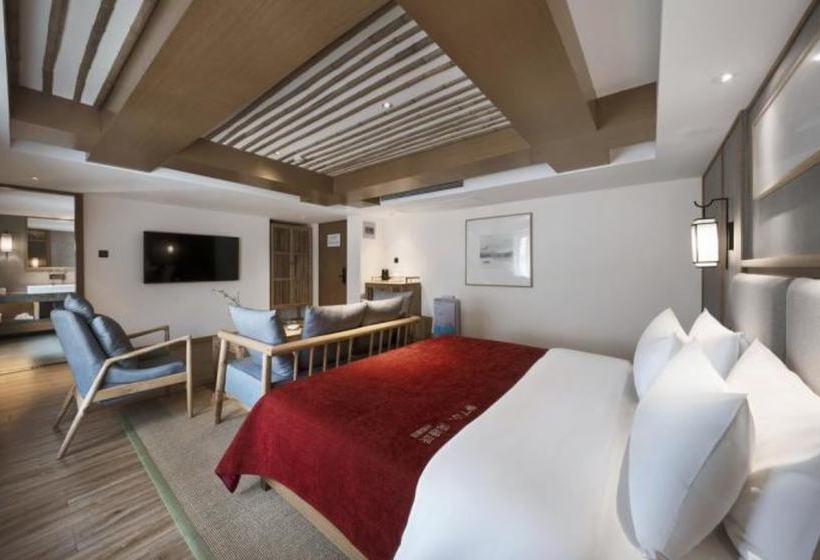 Отель Qianna Bianyuan