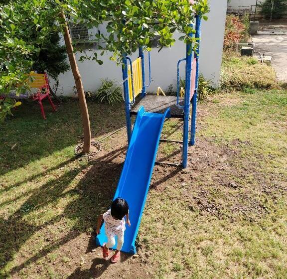 בית מלון כפרי Sapphero Resorts