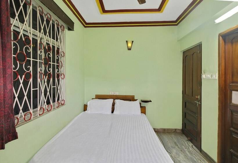 Spot On 46408 Hotel Saaj