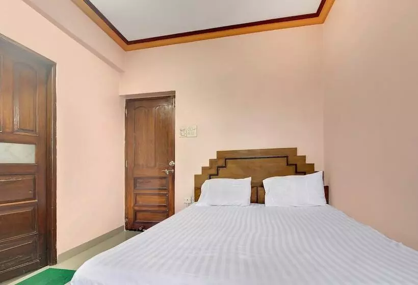 Spot On 46408 Hotel Saaj