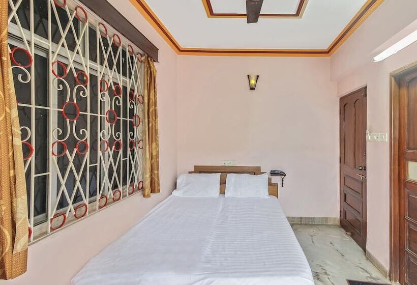 Spot On 46408 Hotel Saaj