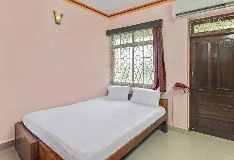 Spot On 46408 Hotel Saaj