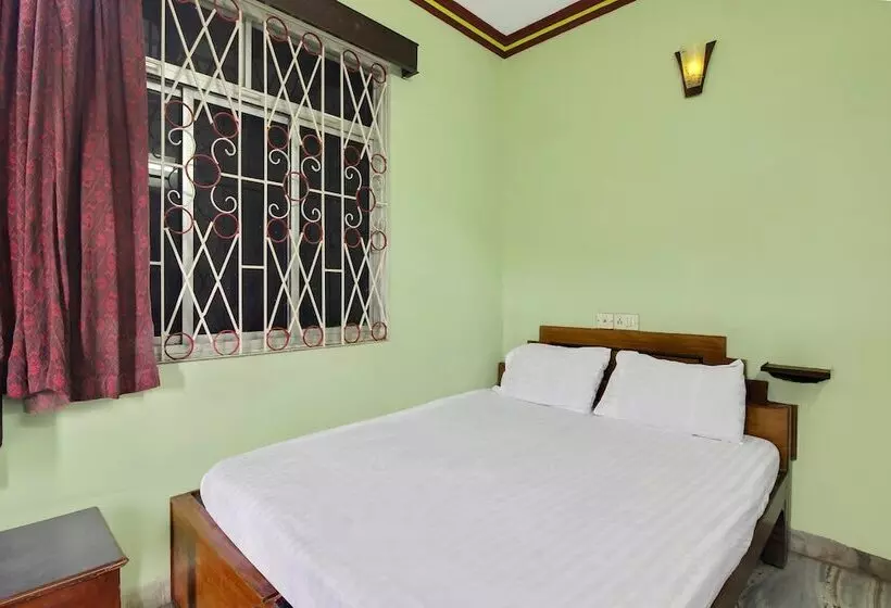 Spot On 46408 Hotel Saaj