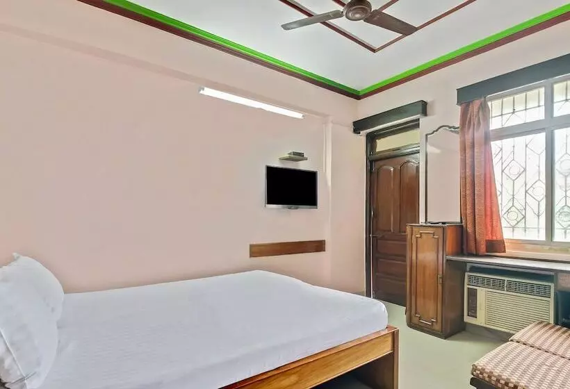 Spot On 46408 Hotel Saaj