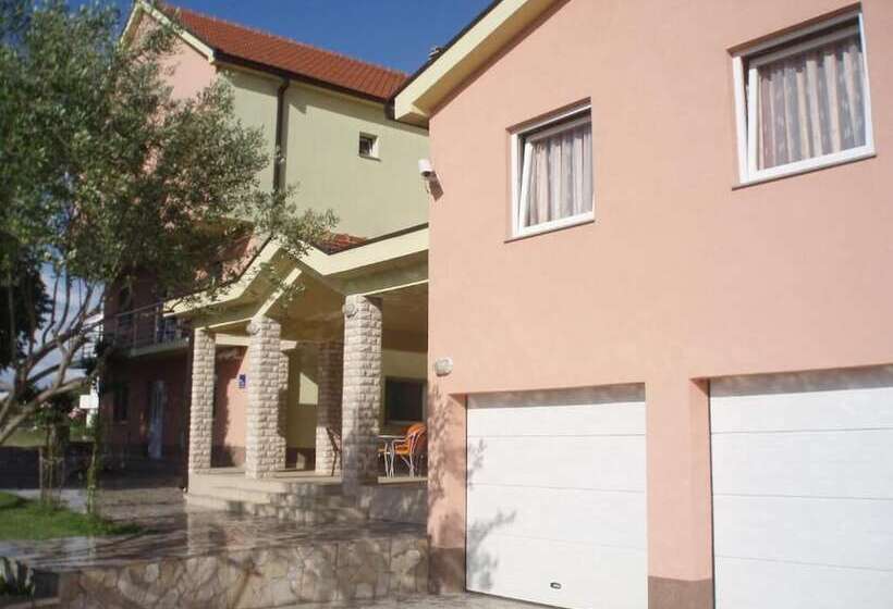 پانسیون Marinko Kozina    Medjugorje