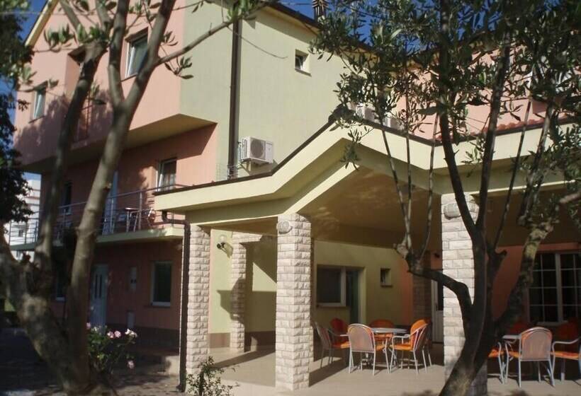 پانسیون Marinko Kozina    Medjugorje