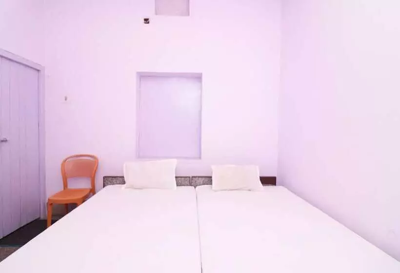 Spot On 44992 Hotel Swapnapuri