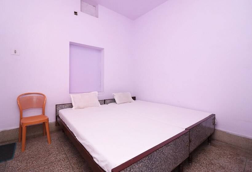 Spot On 44992 Hotel Swapnapuri