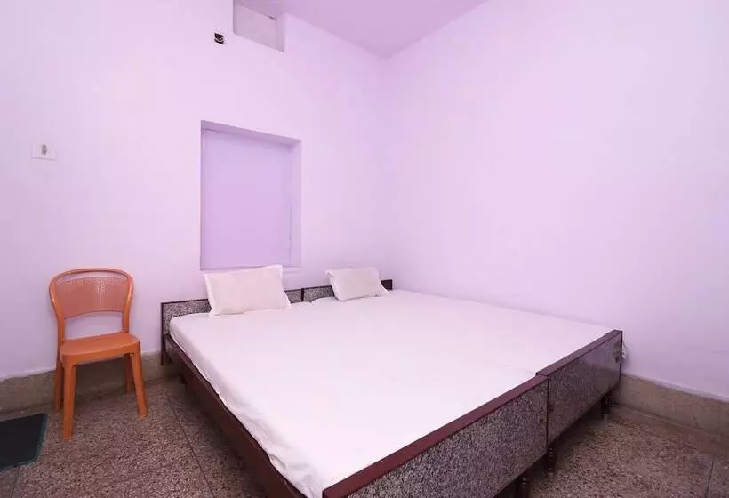 Spot On 44992 Hotel Swapnapuri