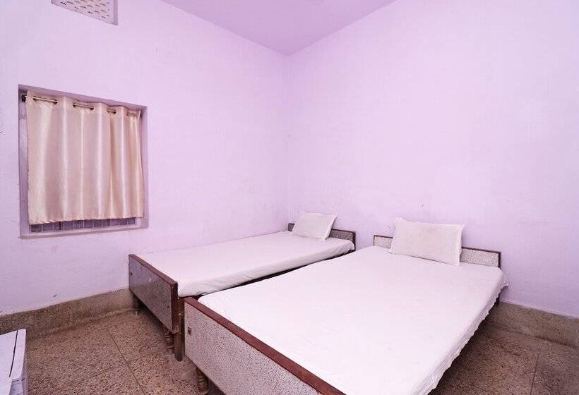 Spot On 44992 Hotel Swapnapuri