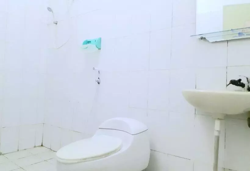 هاستل Almira Homestay Near Airport