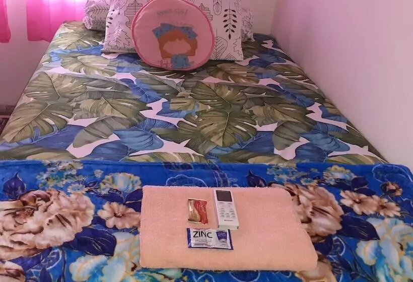 هاستل Almira Homestay Near Airport