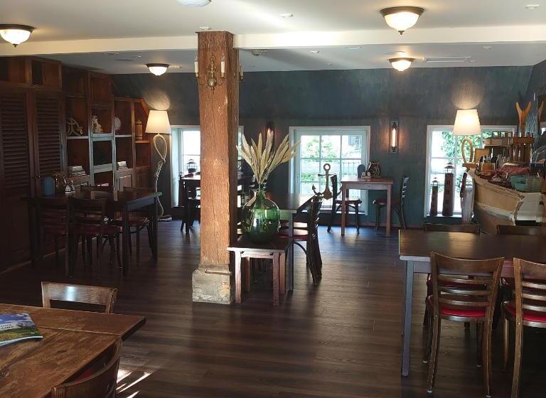 De Cyprian Bed & Breakfast