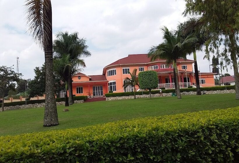 Flagship Piazza Hotel Hostel