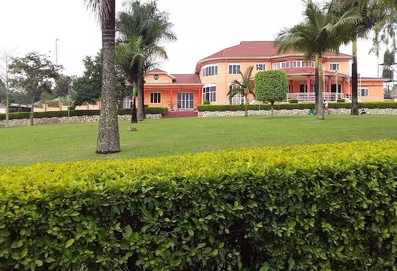 Flagship Piazza Hotel   Hostel