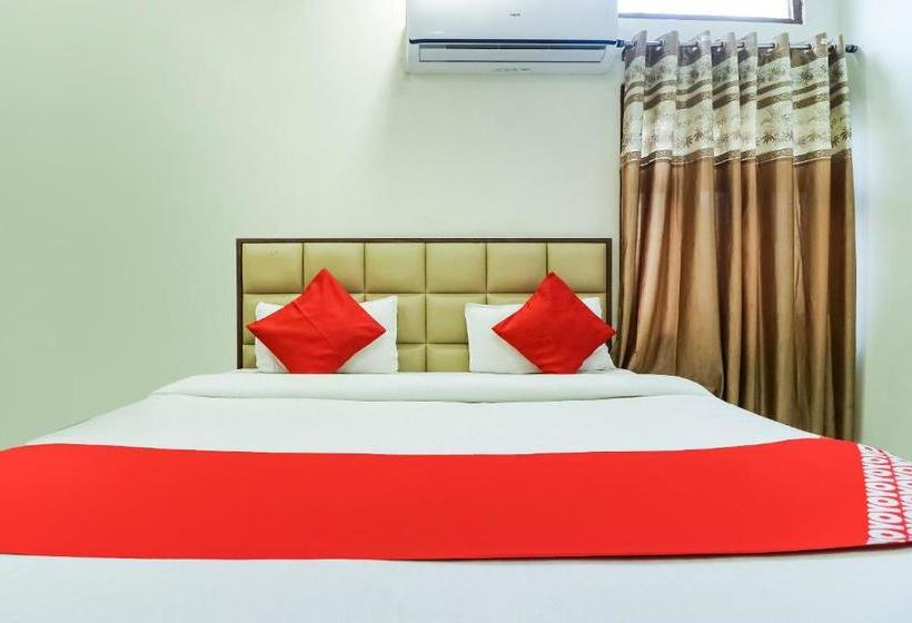 호텔 Adarsh By Oyo Rooms