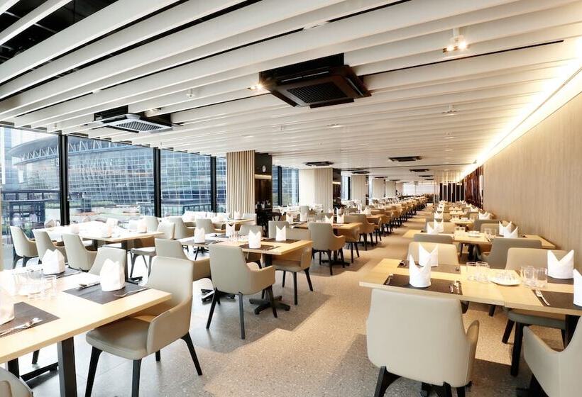 هتل Ramada Encore By Wyndham Busan Station