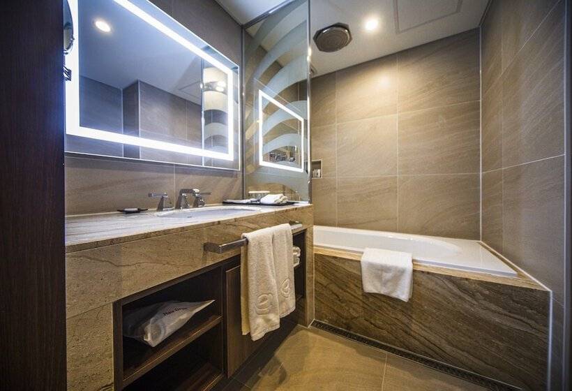 هتل Ramada Encore By Wyndham Busan Station