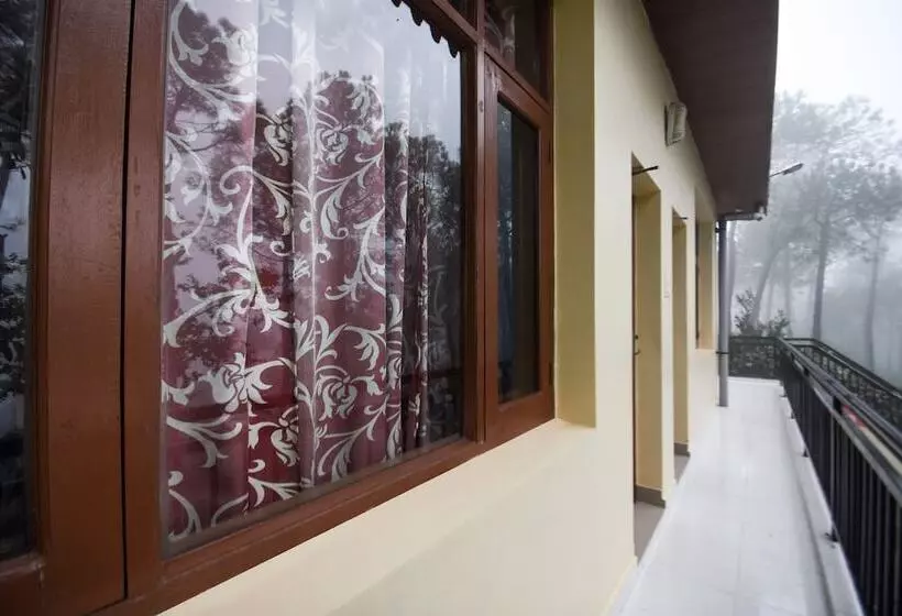 هتل Sai Home Stay By Oyo Rooms