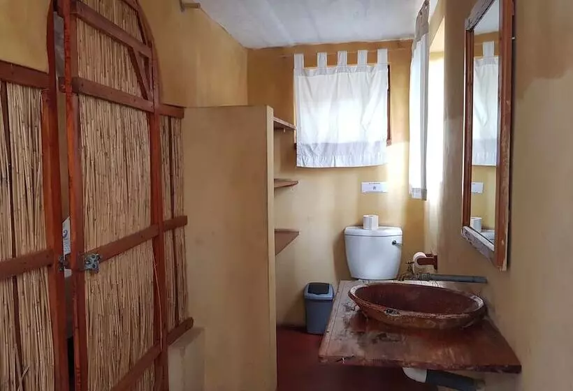 Hotelli Turtle Cove Lodge And Yoga Shala