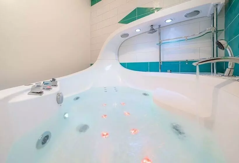 Gapyeong Amormio Spa Pension