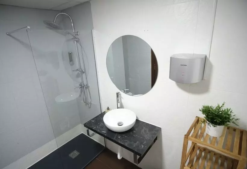 پانسیون Urban Rooms Alicante