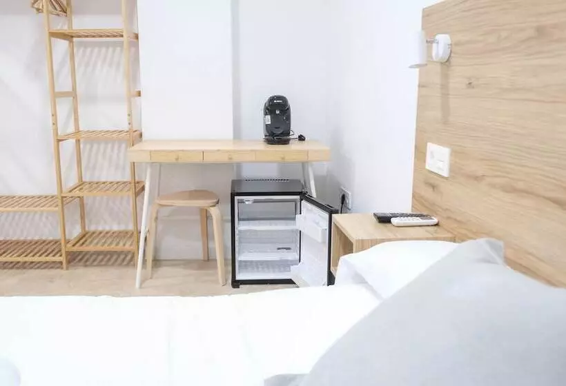 پانسیون Urban Rooms Alicante